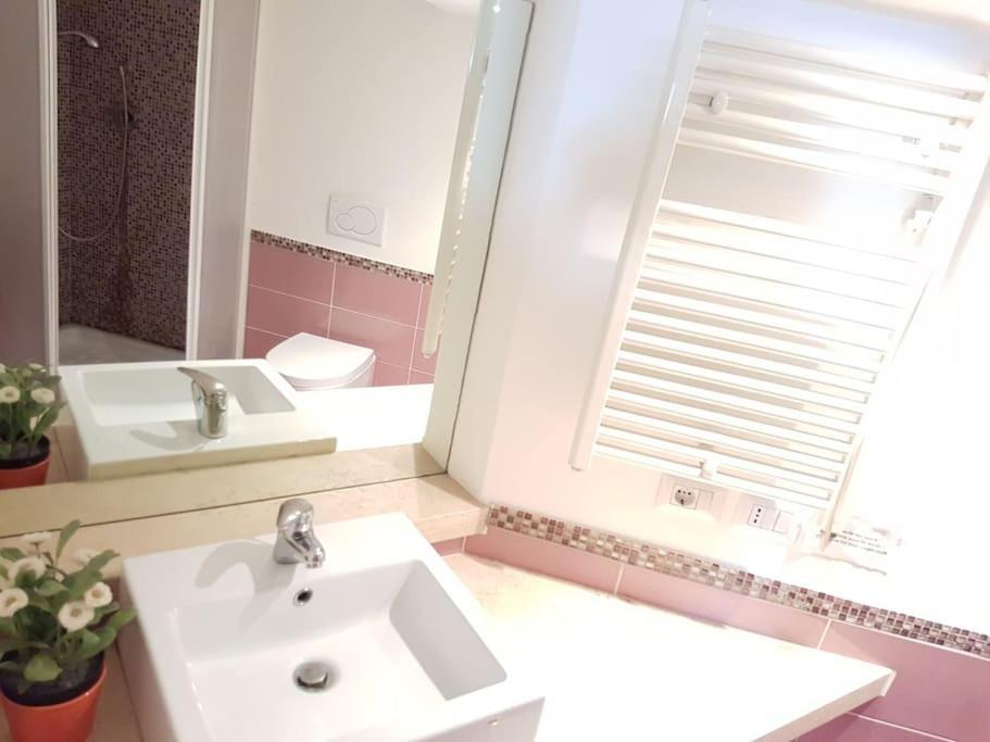 Appartamento Stylish Loft - Colosseum 4 Min Walk -3 Beds -sleeps Up To 6 People