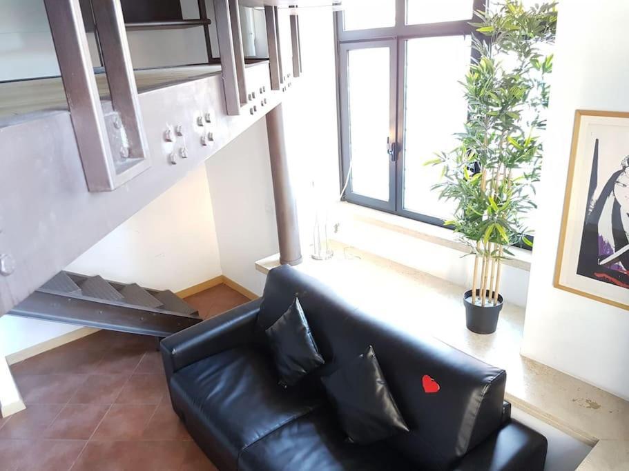 Appartamento Stylish Loft - Colosseum 4 Min Walk -3 Beds -sleeps Up To 6 People *