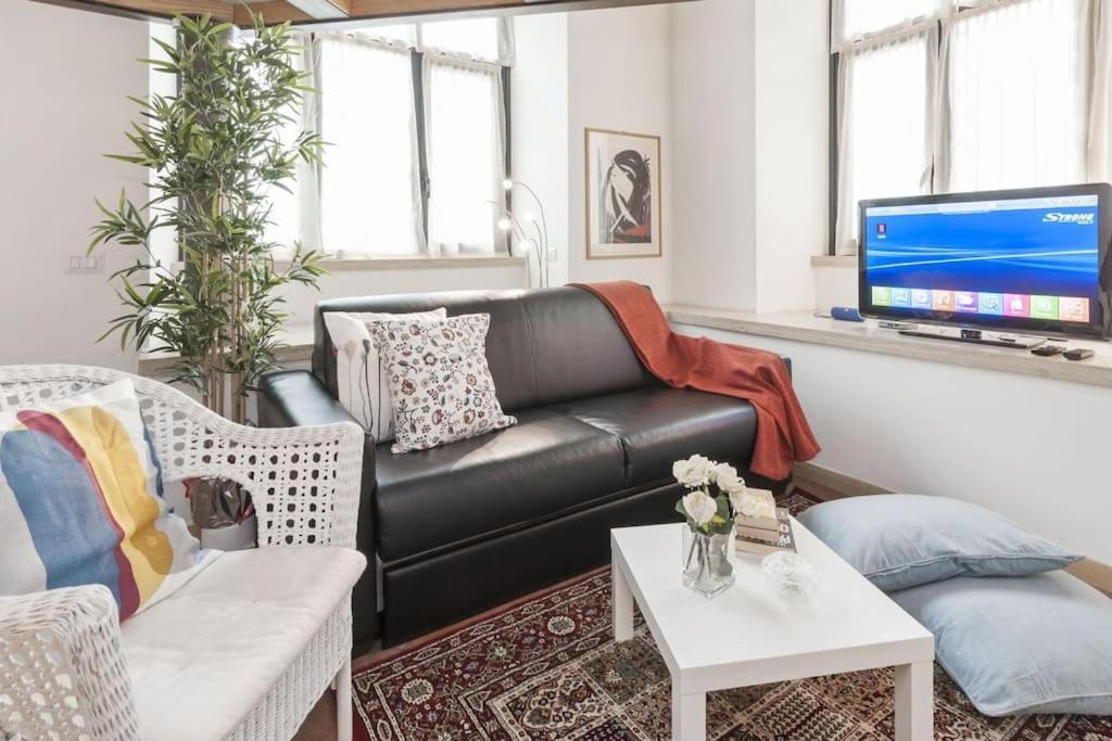 Stylish Loft - Colosseum 4 Min Walk -3 Beds -sleeps Up To 6 People Appartamento