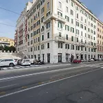 Stylish Loft - Colosseum 4 Min Walk -3 Beds -Sleeps Up To 6 People